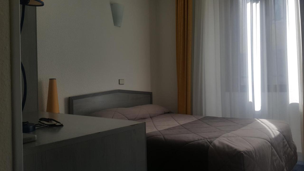 Hotel De Geneve Et Restaurant , Faverges-Seythenex Kültér fotó